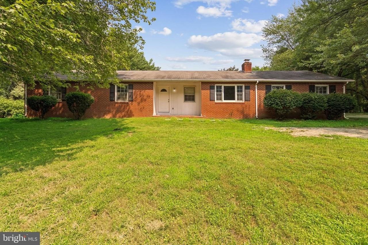 8755 Trinity Ln - Photo 2 of 23