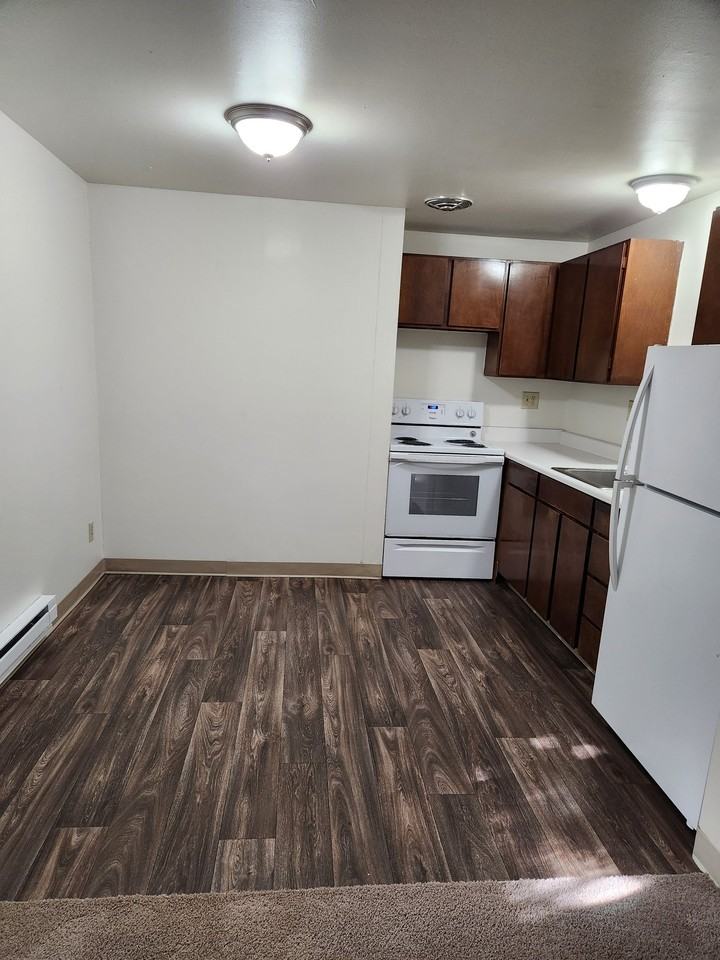 3401 Ne 65th St #A - Photo 2 of 12