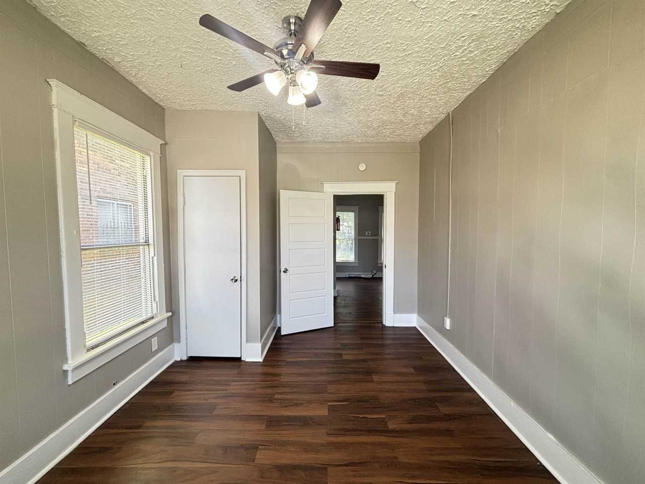 696 Decatur St - Photo 5 of 15