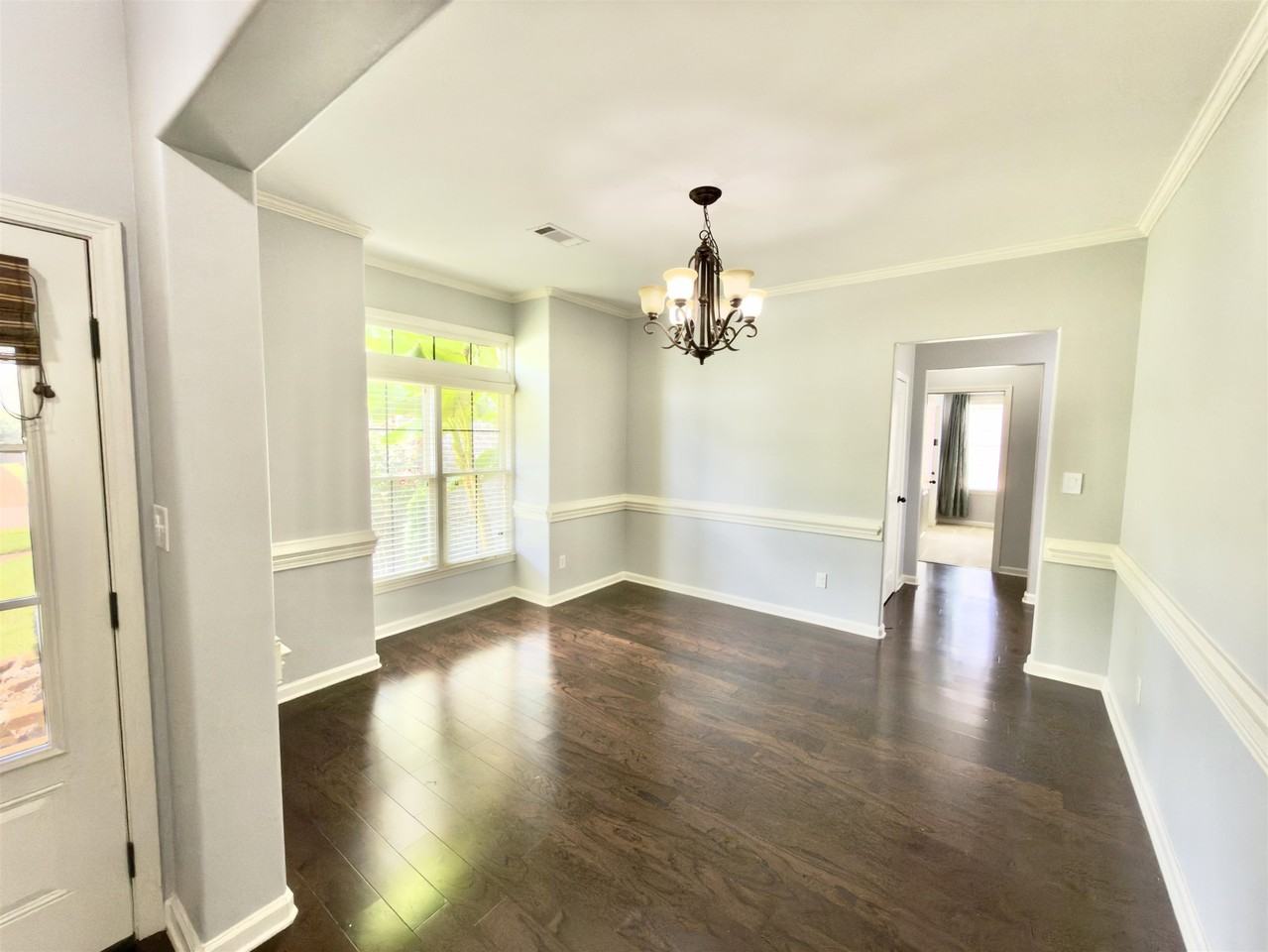570 Winding Valley Cv - Photo 4 of 24