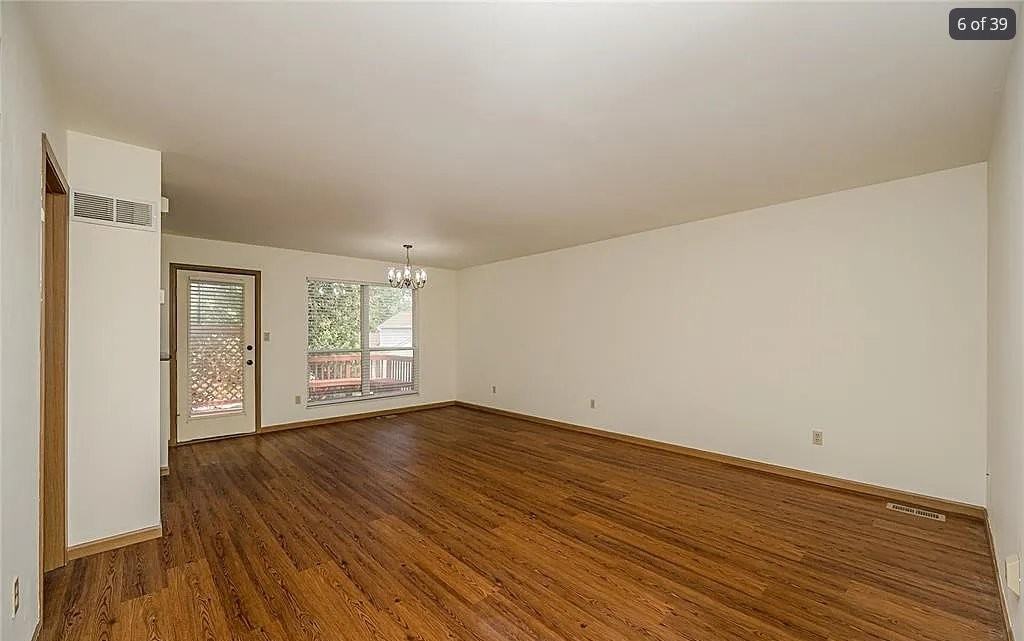 147 Cascade Terrace Dr - Photo 3 of 18