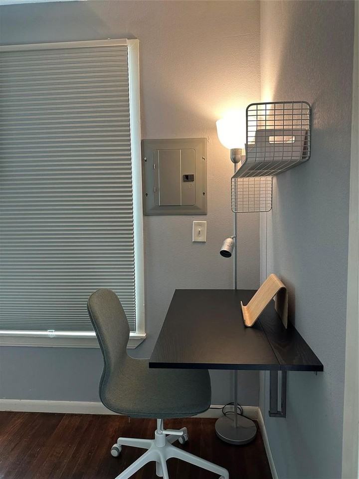 4302 PolkUnit 2 #2 - Photo 7 of 12