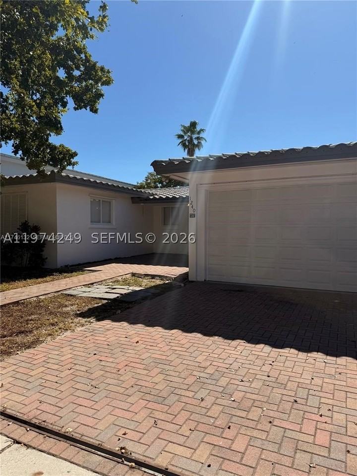 1240 Ne 83rd St #1240 - Photo 3 of 13