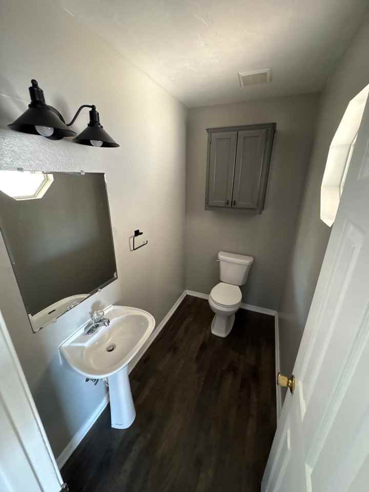 1110 Farley Cir #1110B - Photo 3 of 6