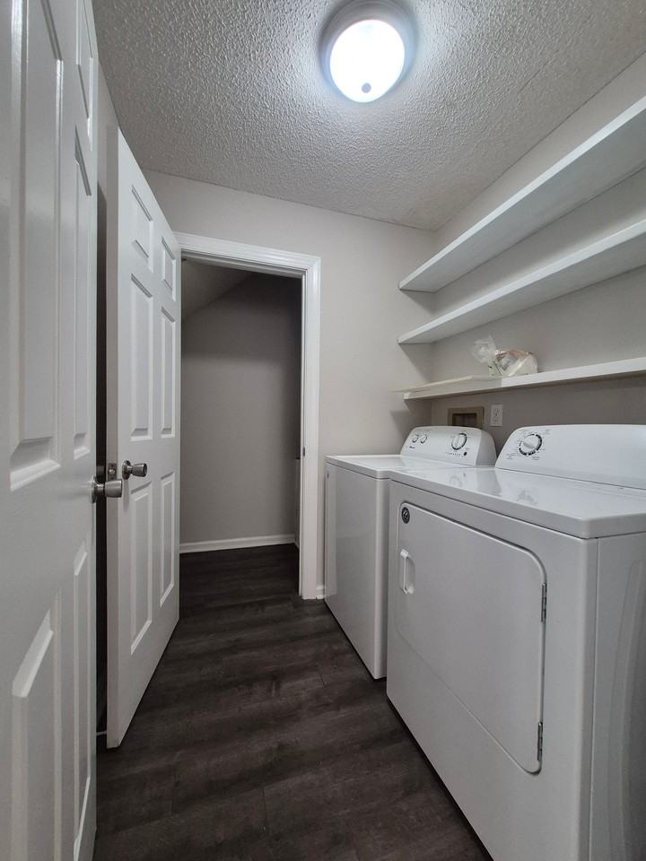 2909 Cedar Creek Rd #A - Photo 7 of 20