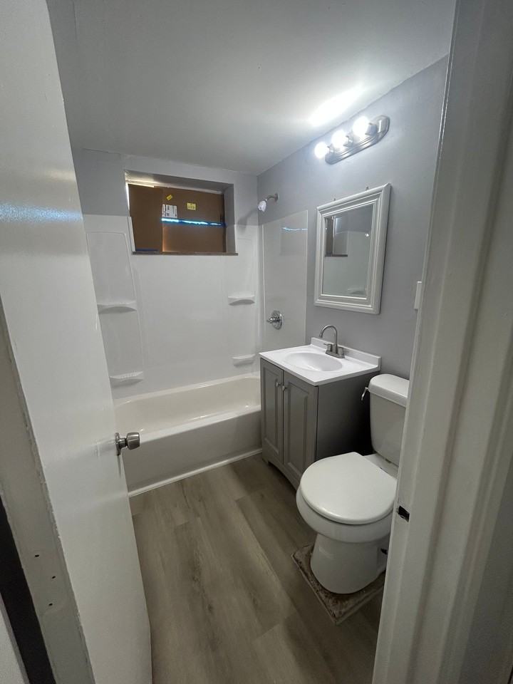 14520 Milverton Rd #202 - Photo 4 of 15