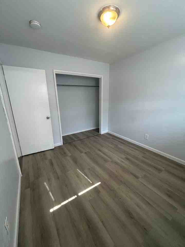 14520 Milverton Rd #202 - Photo 6 of 15