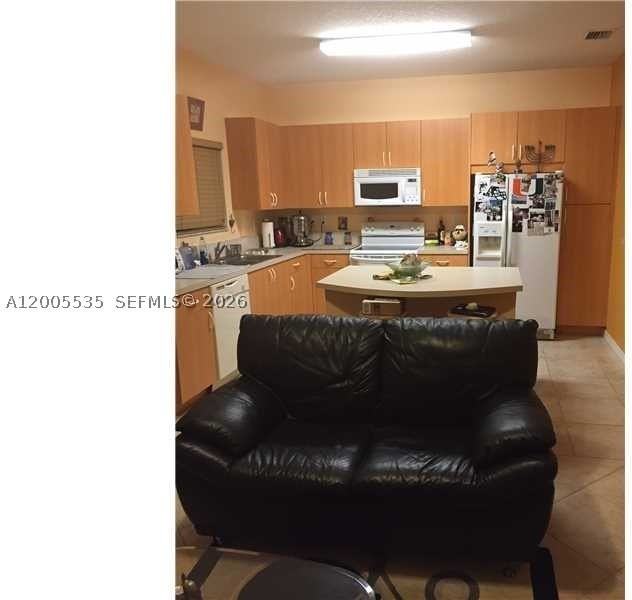 10785 Sw 232nd St - Photo 4 of 21