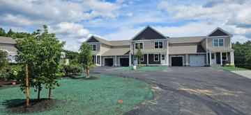 featured image of 719 Putnam Pike