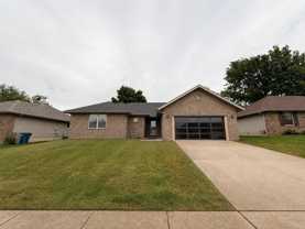991 Glen Oaks Dr - Photo 1 of 1