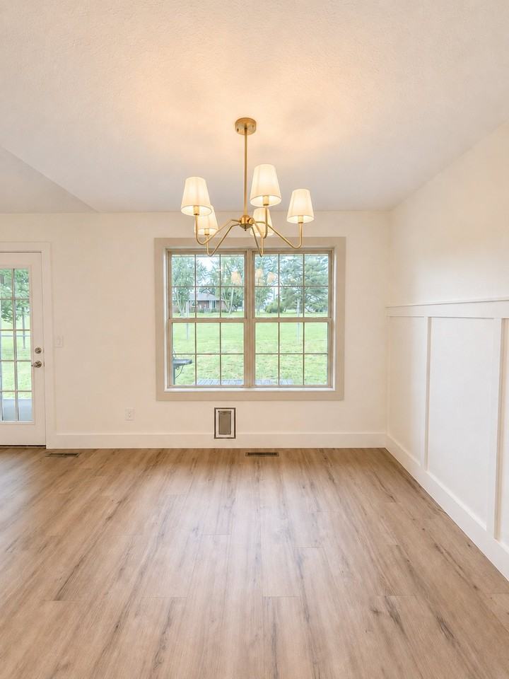 991 Glen Oaks Dr - Photo 7 of 18