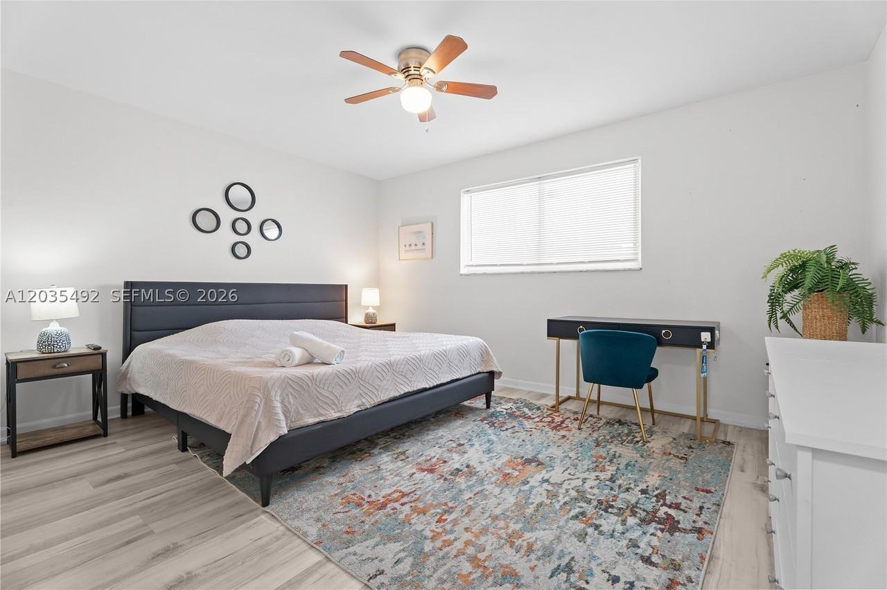 1601 Bay Rd #7 - Photo 6 of 12