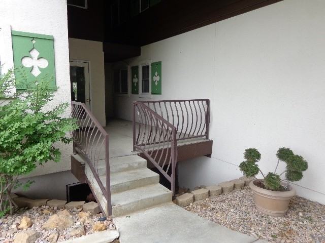 954 Schneitter Cir #H5 - Photo 4 of 29