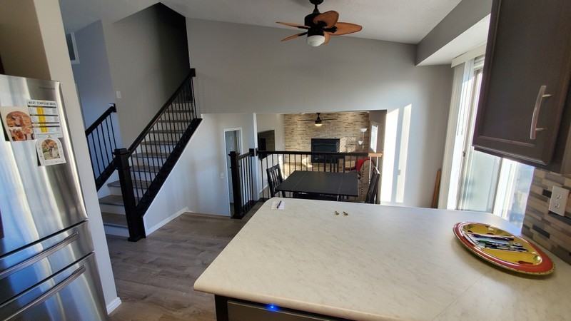 1270 En - Photo 3 of 12