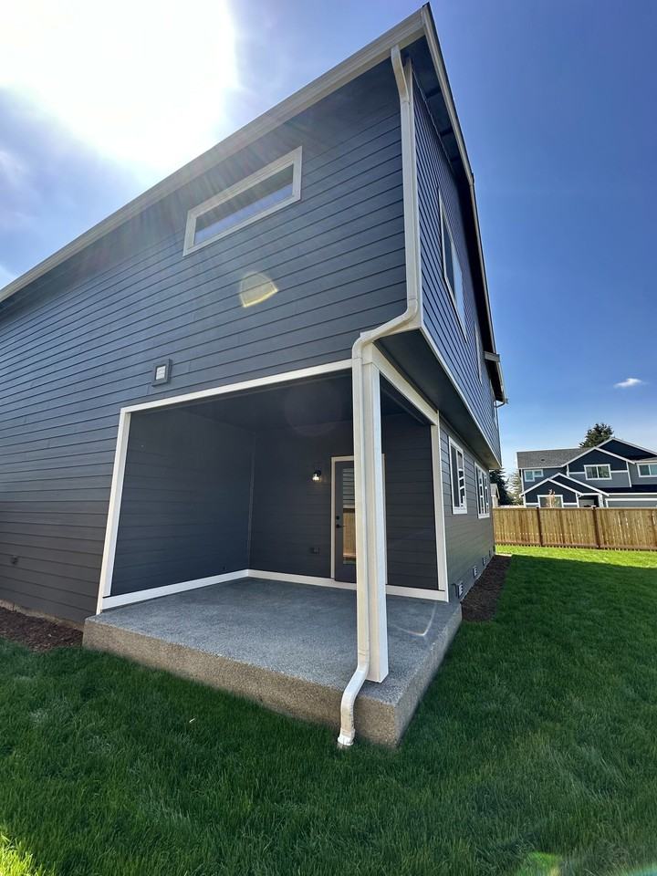 3459 183rd Street Ct E - Photo 5 of 23