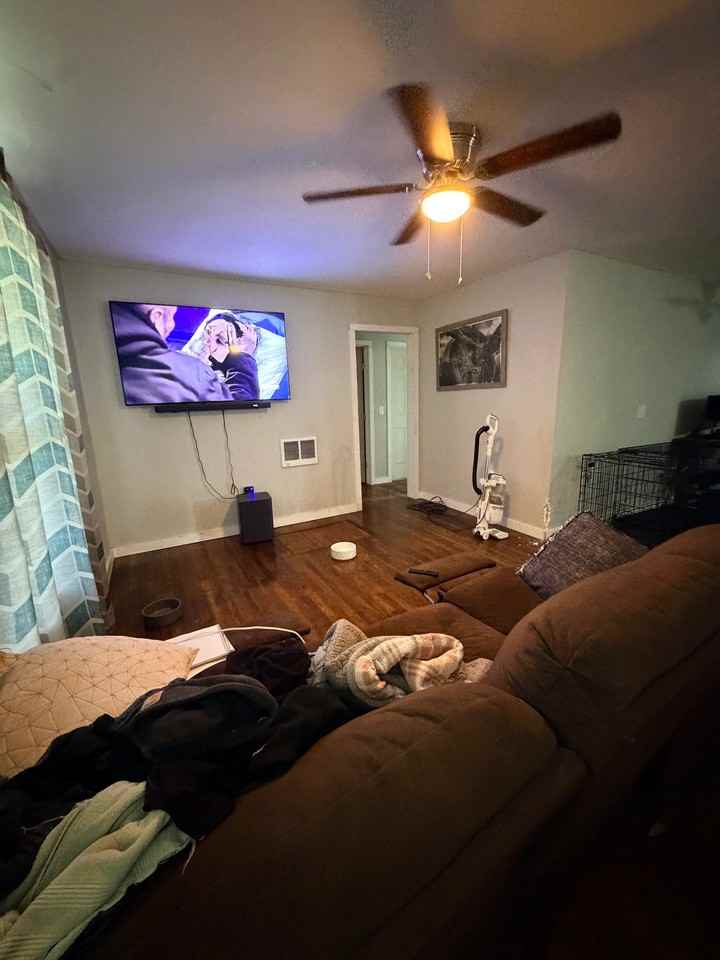1604 Nw Floyd Ave - Photo 4 of 11