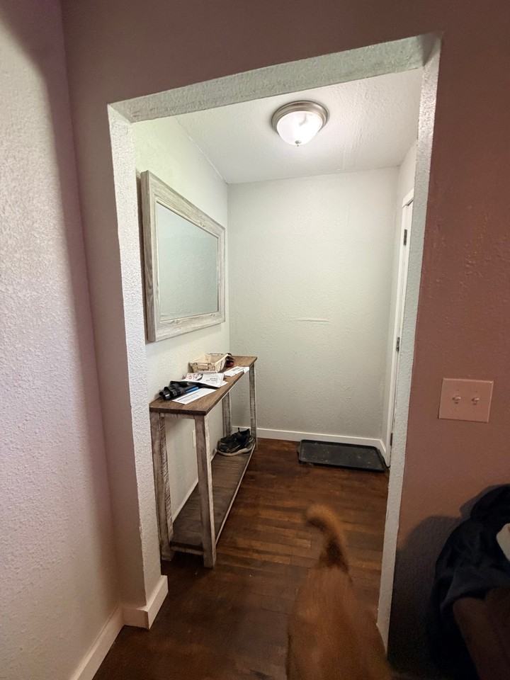 1604 Nw Floyd Ave - Photo 6 of 11