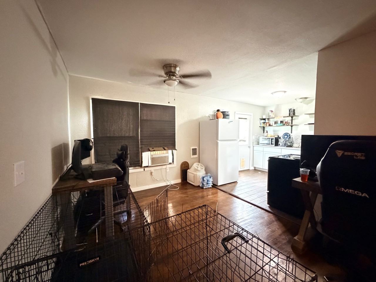1604 Nw Floyd Ave - Photo 7 of 11