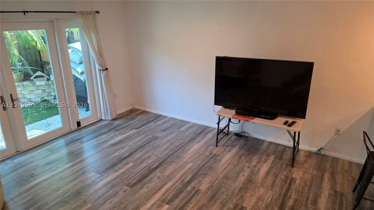 3130 Bird Ave #4 - Photo 7 of 48