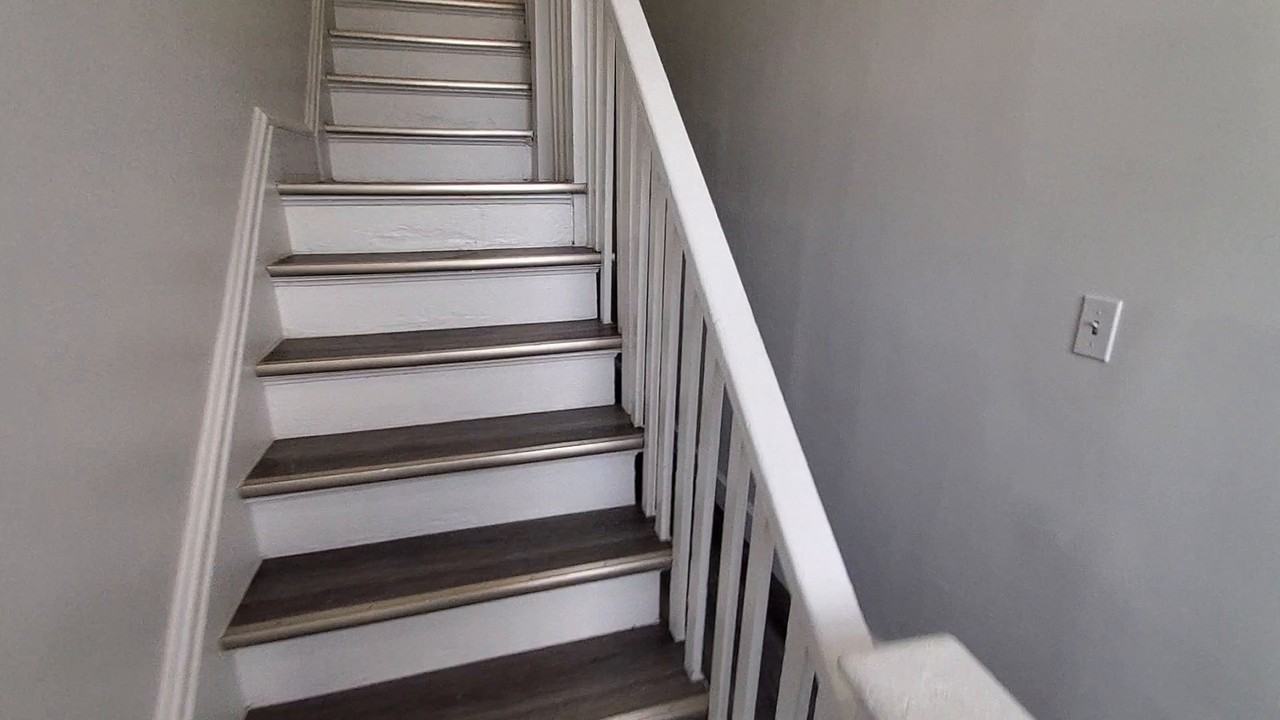 1410 E Saint Georges Ave #2 - Photo 2 of 4