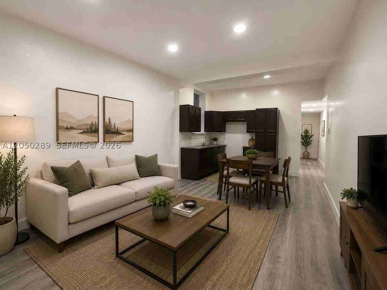 101 Nw 15th Ave #1 - Photo 2 of 12