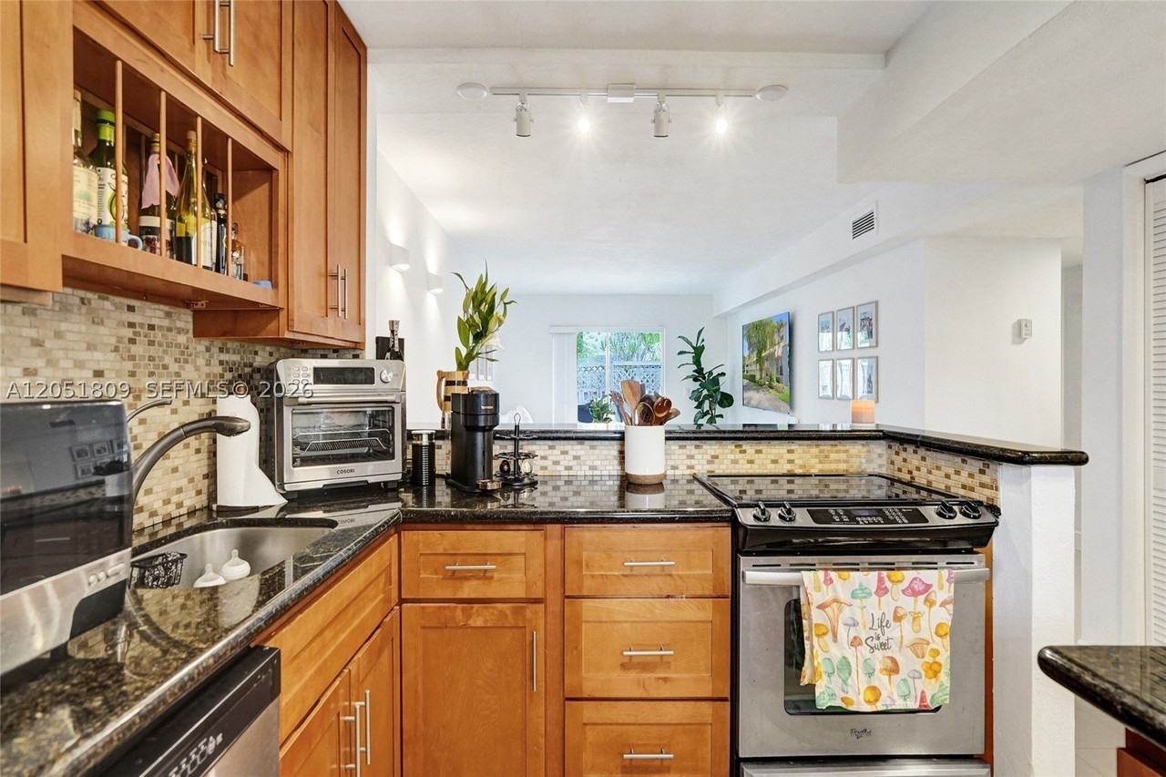 4600 Sw 67th Ave #167 - Photo 5 of 33
