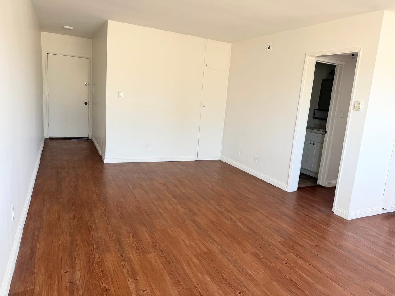 508 N Kenmore Ave #15 - Photo 6 of 13