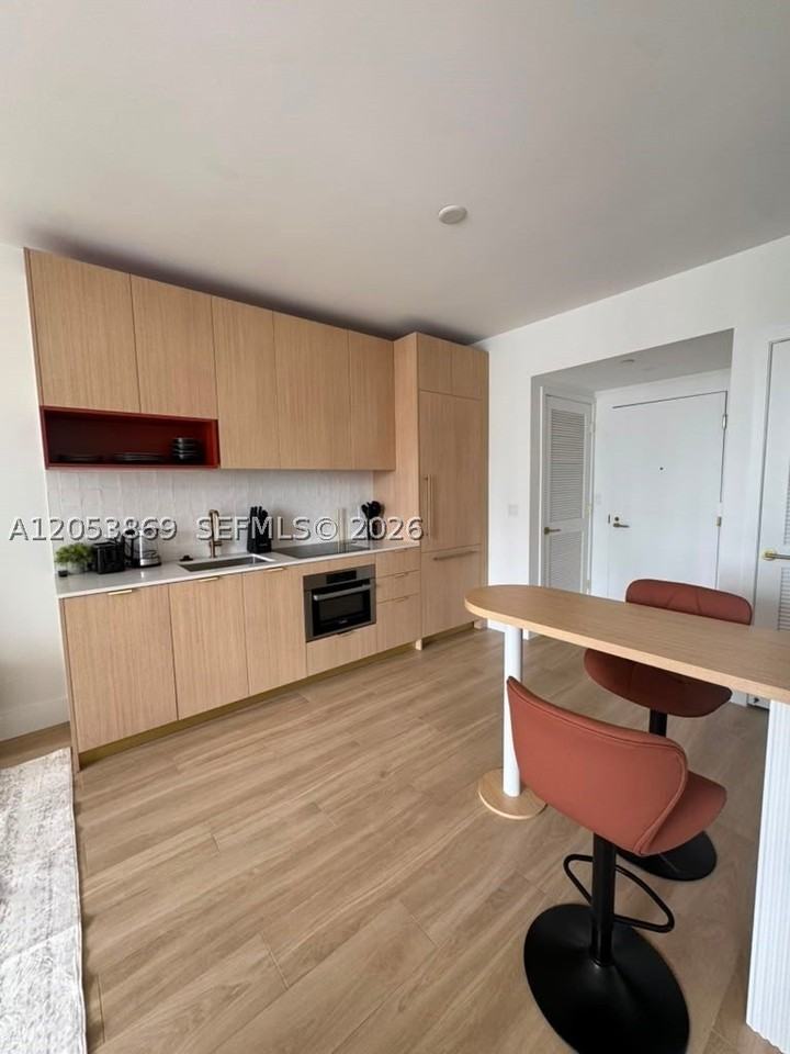 90 Ne 32nd St #811