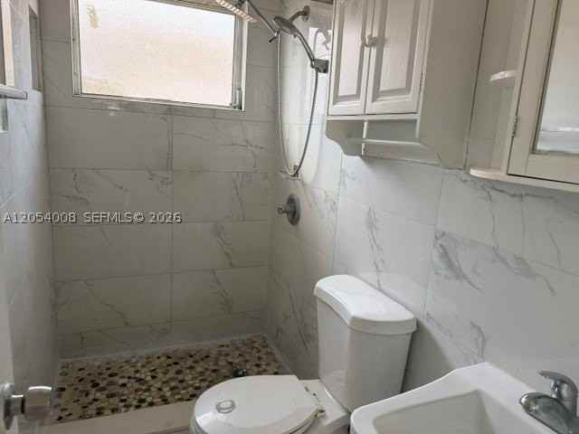 570 W 29th St #44 - Photo 4 of 9