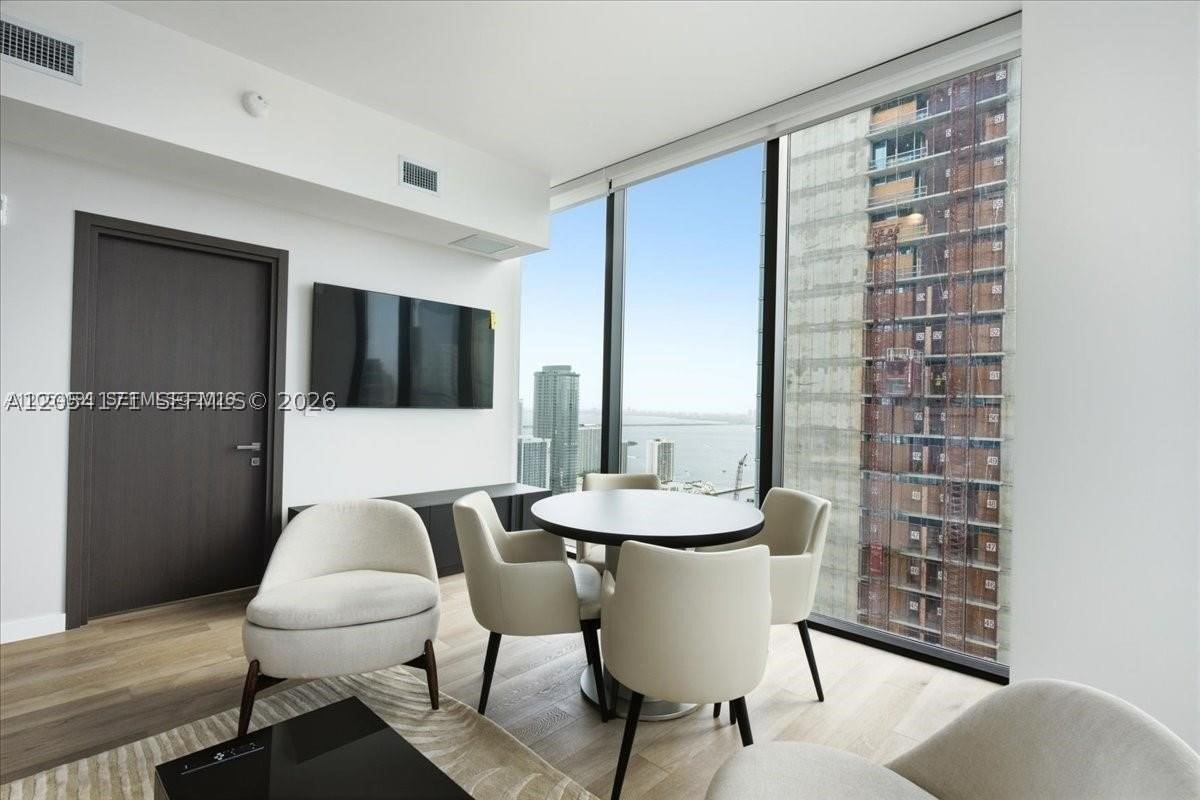 20 Ne 11th St #4904A