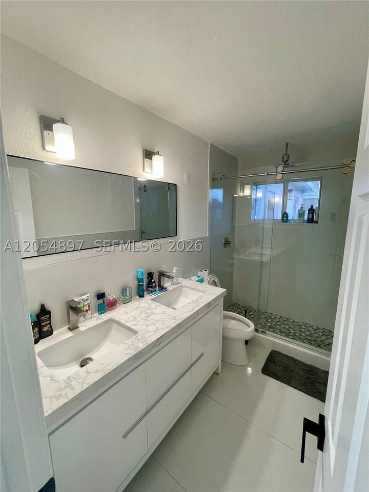 6610 Cody St - Photo 6 of 13