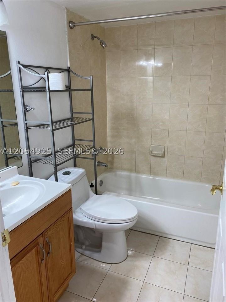 300 Palm Cir W #208 - Photo 3 of 33