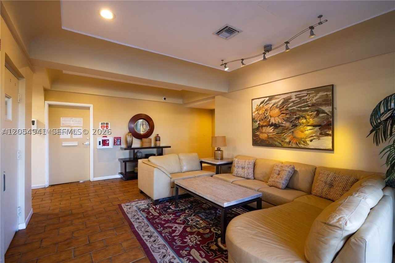 1600 Se 15th St #601 - Photo 5 of 46