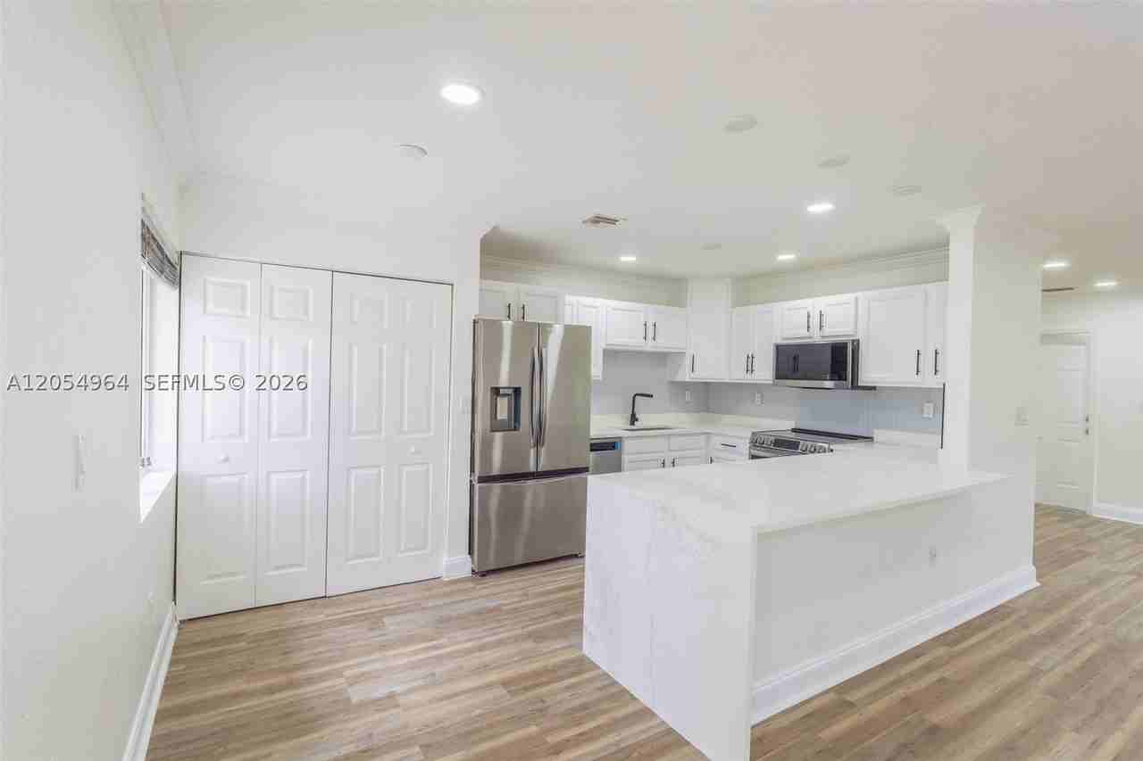 30 Nw 159th St - Photo 7 of 46