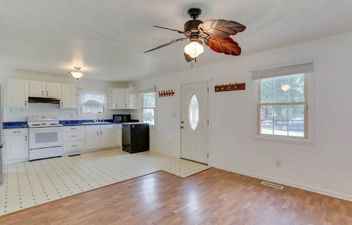 39 Appomattox Ave - Photo 4 of 13