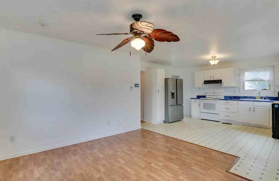 39 Appomattox Ave - Photo 5 of 13