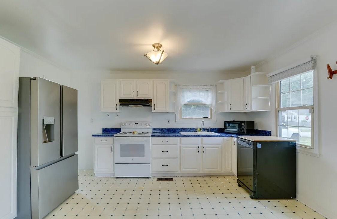 39 Appomattox Ave - Photo 6 of 13