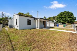 featured image of 1060 Nw 35th Ct #1060