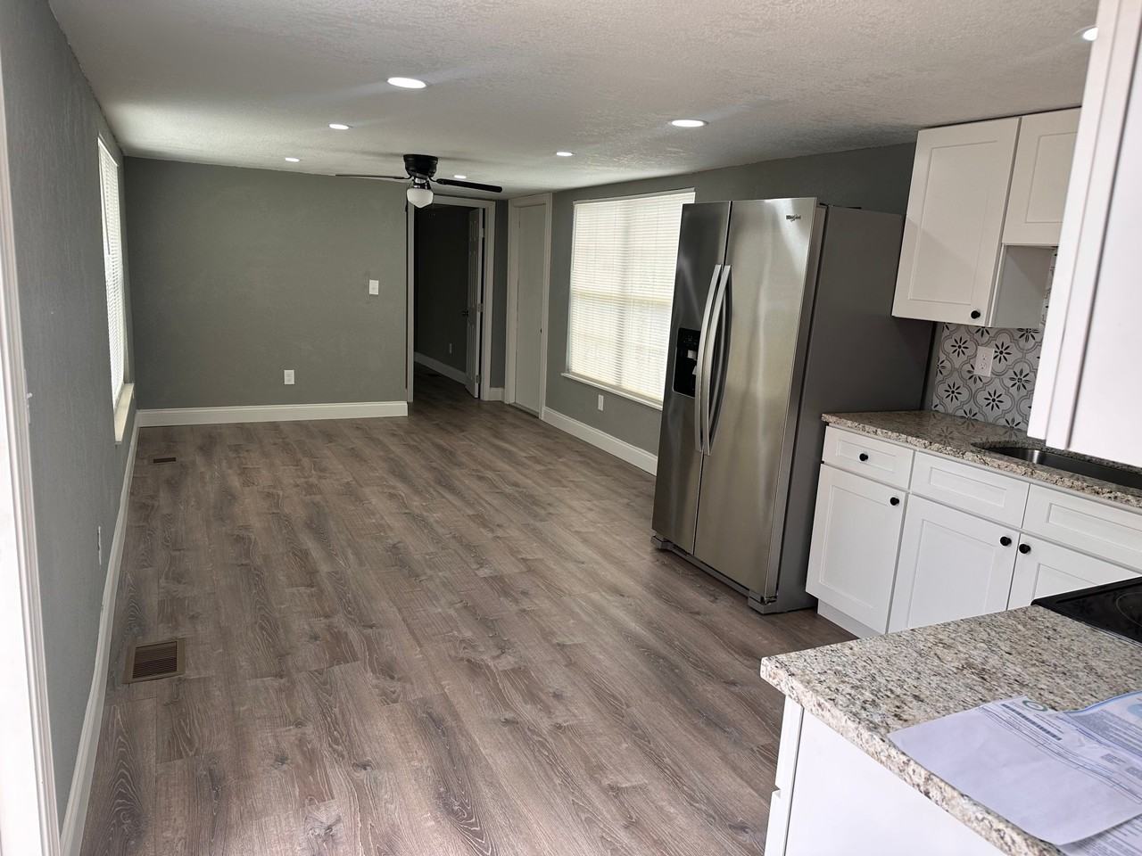 15434 Decarolis St - Photo 4 of 10
