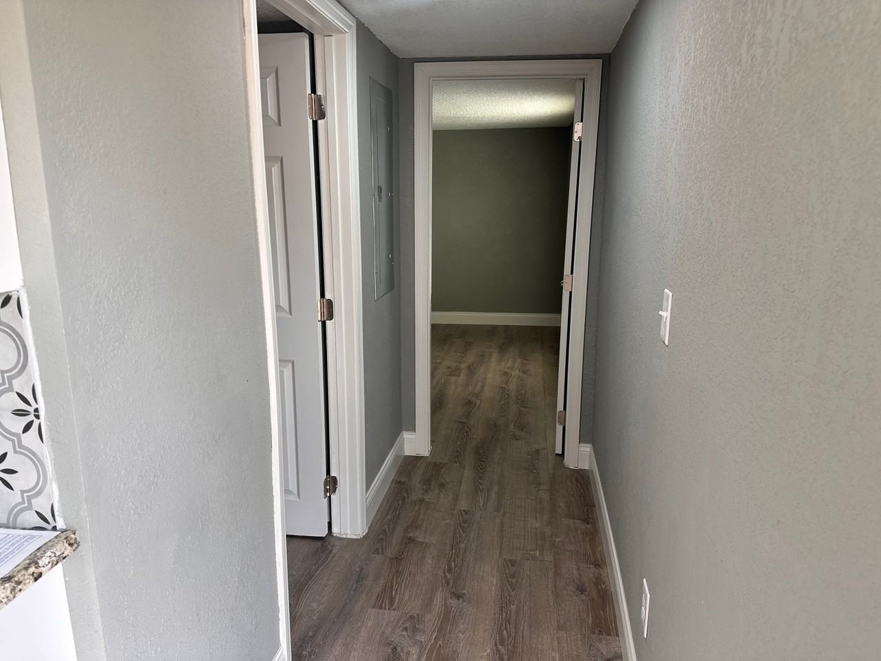 15434 Decarolis St - Photo 6 of 10