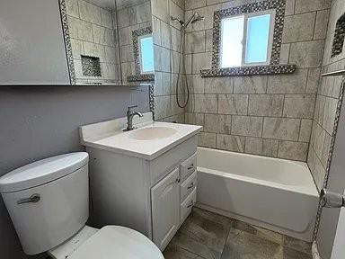 801 E 24th St - Photo 6 of 20
