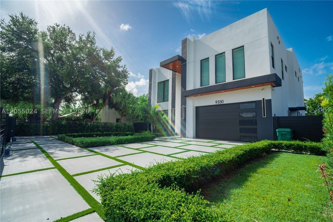 9330 Sw 34th St - Photo 4 of 50