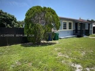 863 Nw 139th St - Photo 4 of 28
