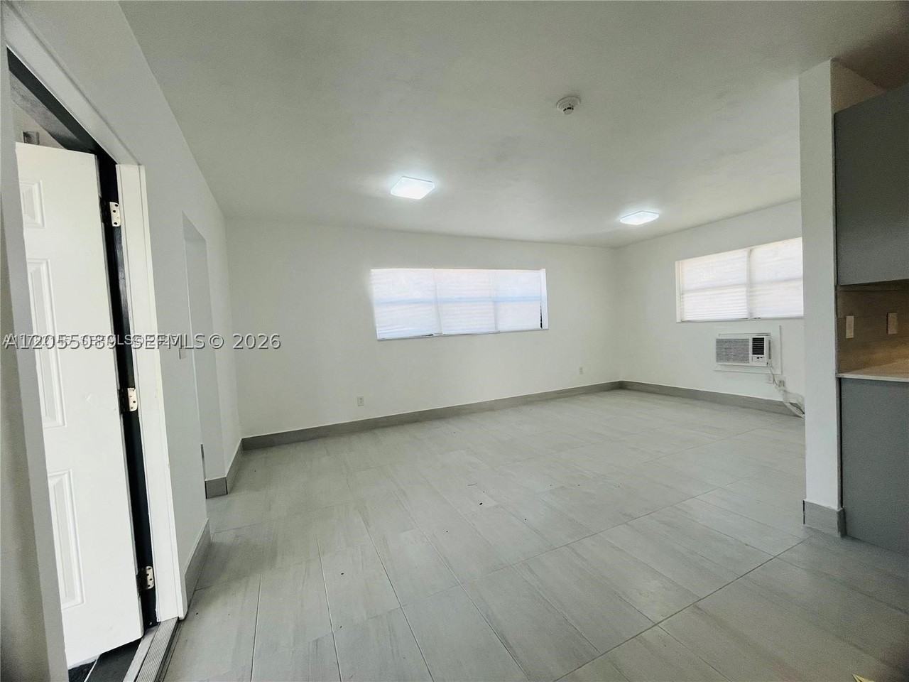 13390 Ne 6th Ave #10 - Photo 7 of 14