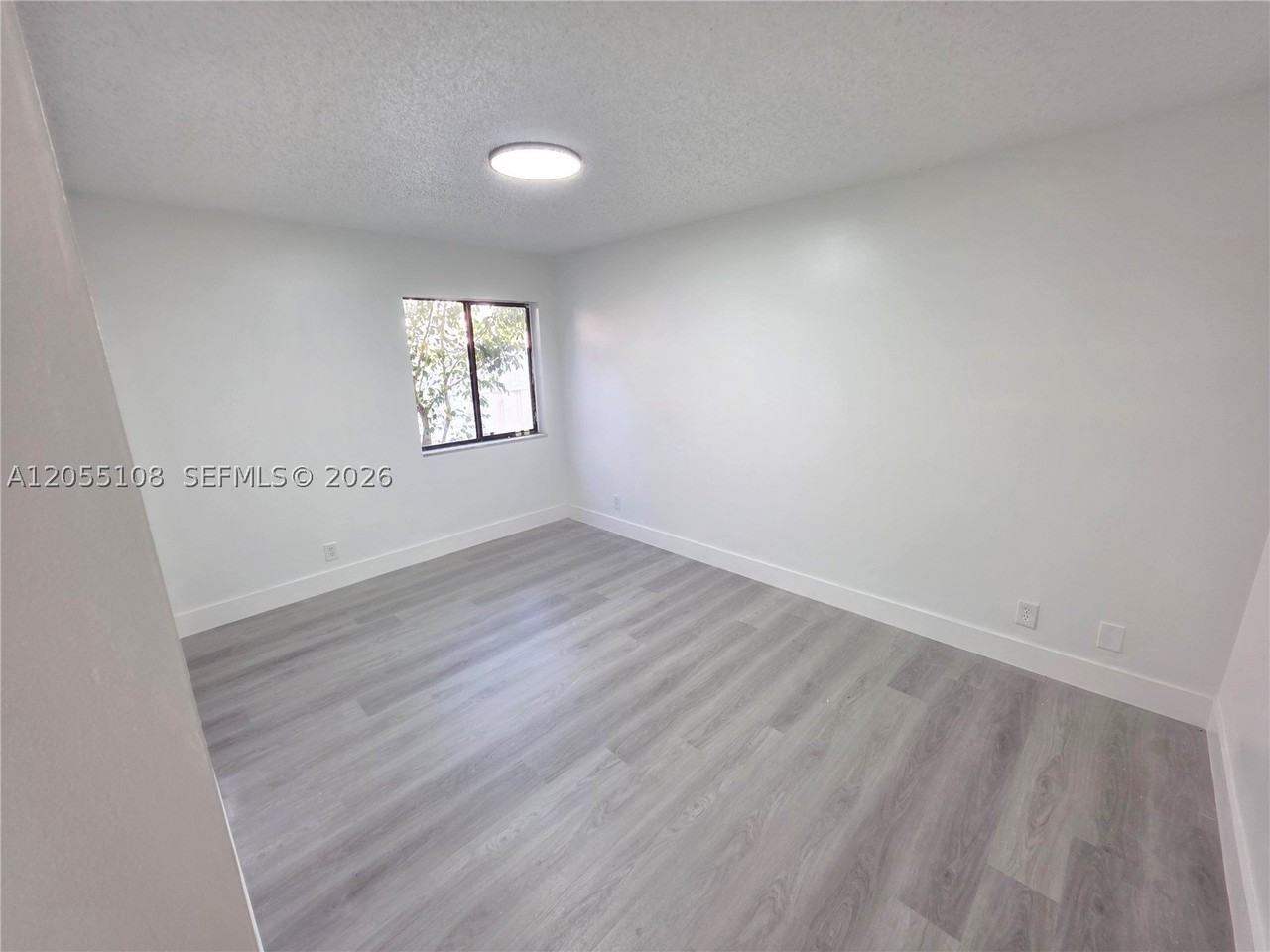 5307 Nw 93rd Ave #0 - Photo 5 of 13