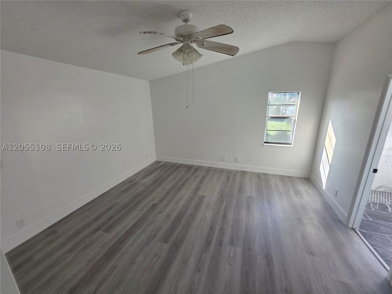 5307 Nw 93rd Ave #0 - Photo 6 of 13