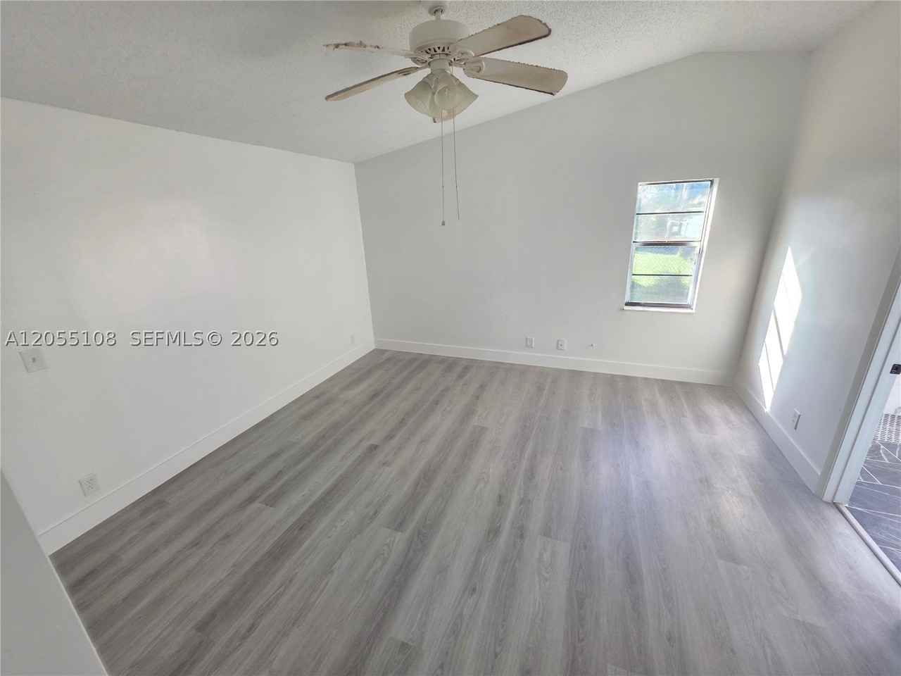 5307 Nw 93rd Ave #0 - Photo 7 of 13