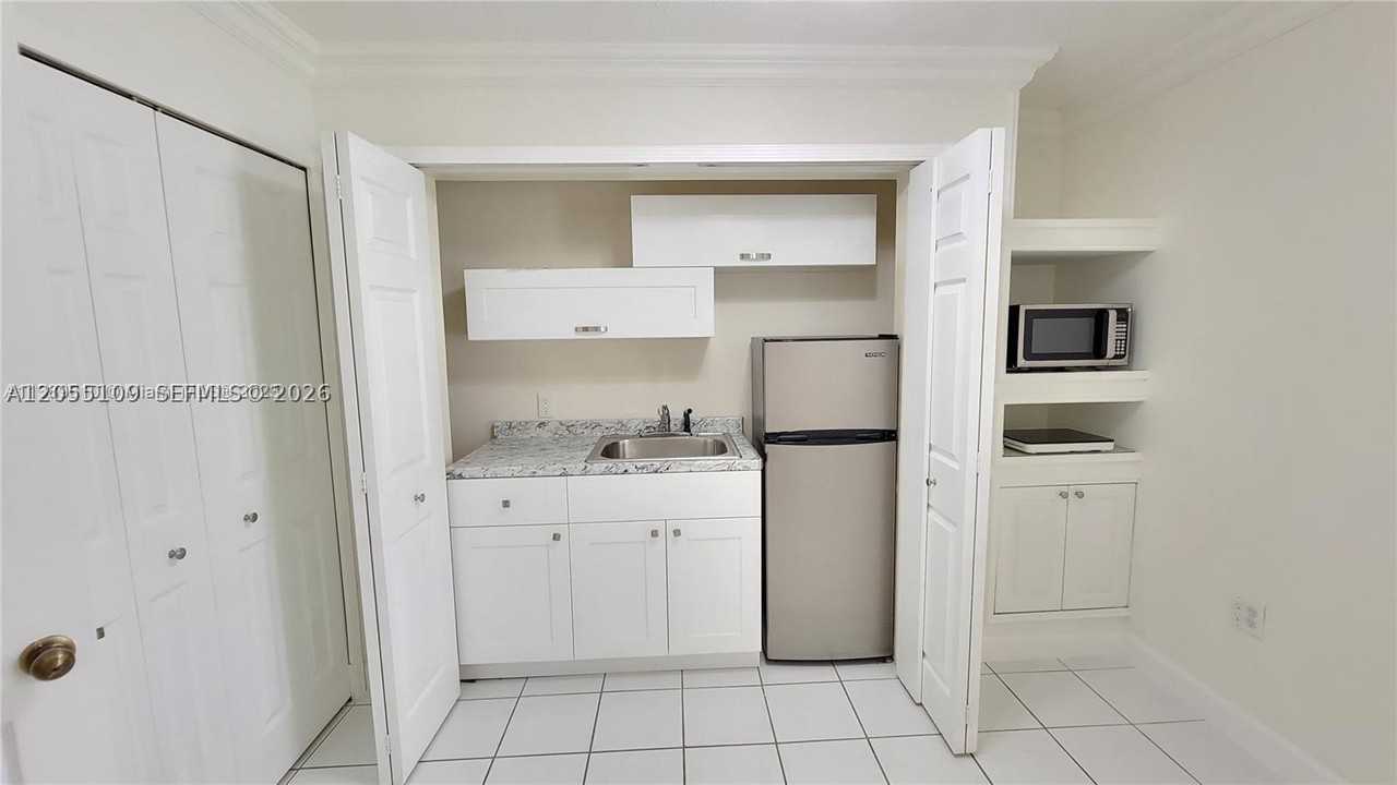 1057 Nw 131st Ave #B - Photo 2 of 9