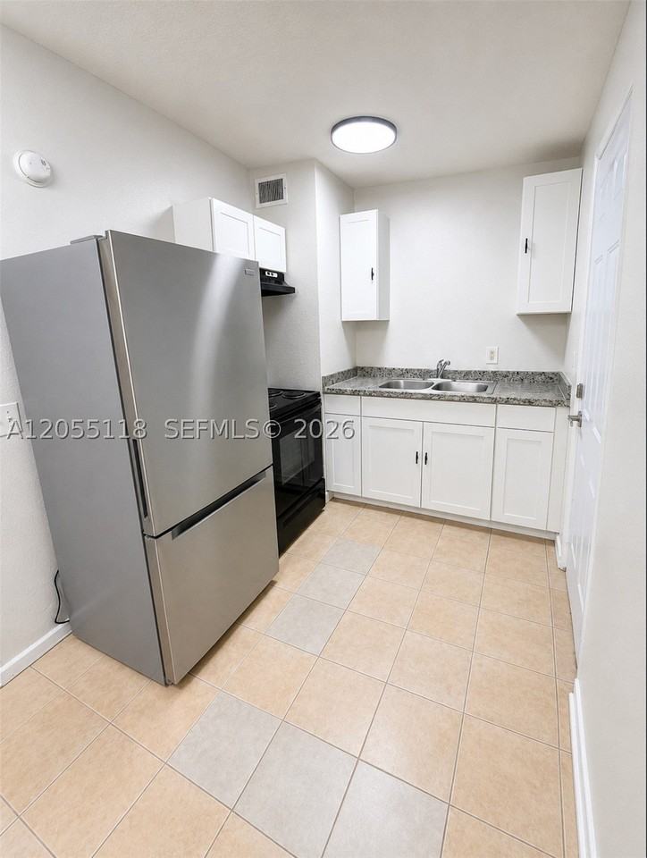 4225 Homer Rd N - Photo 4 of 13