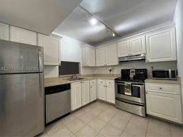featured image of 701 N Pine Island Rd #202
